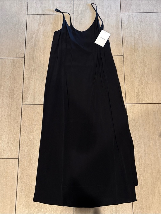 Everlane Dresses & Skirts - Everlane Black Midi Slip Dress